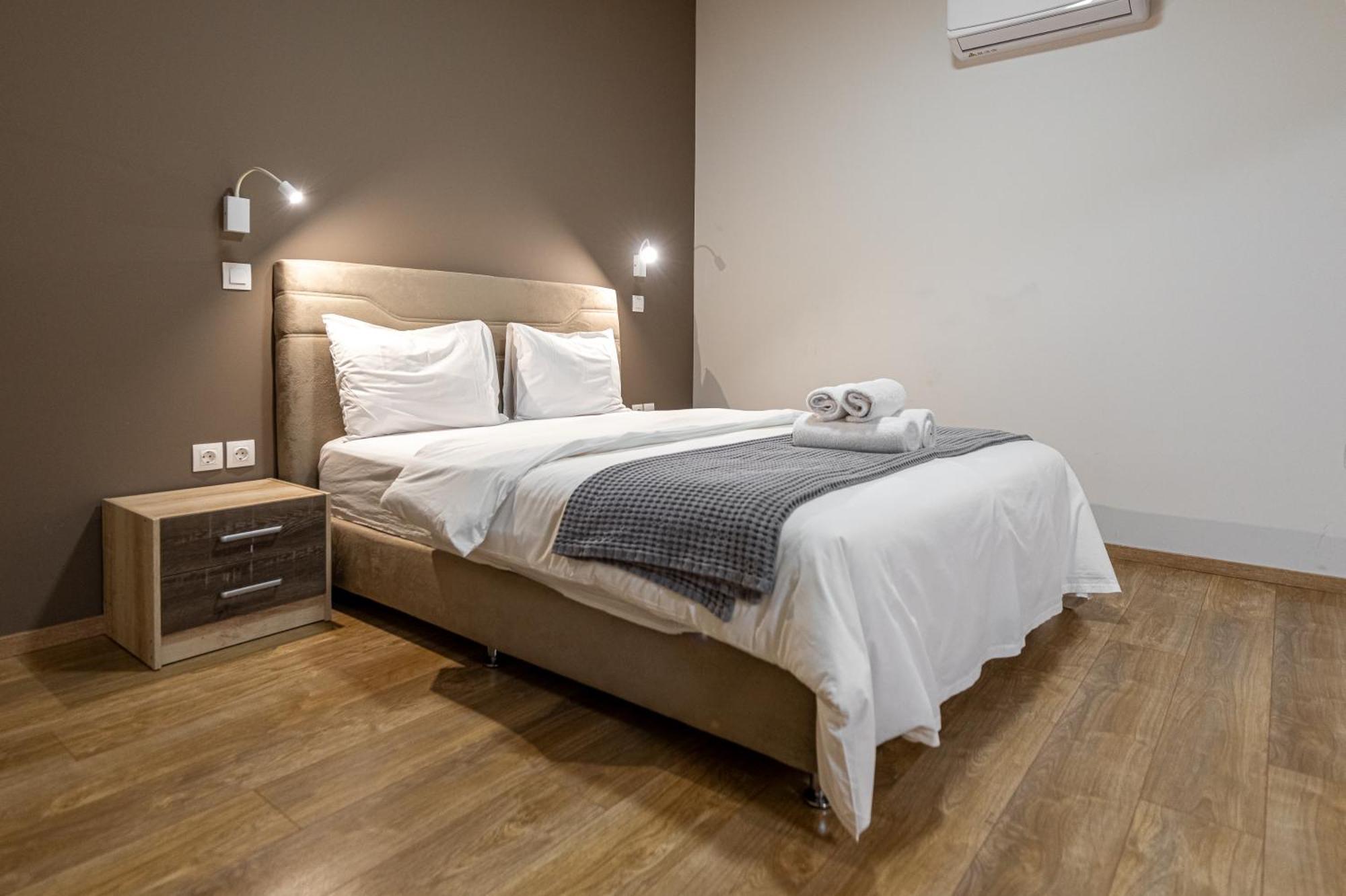 Athenian Infinity Apartments 外观 照片
