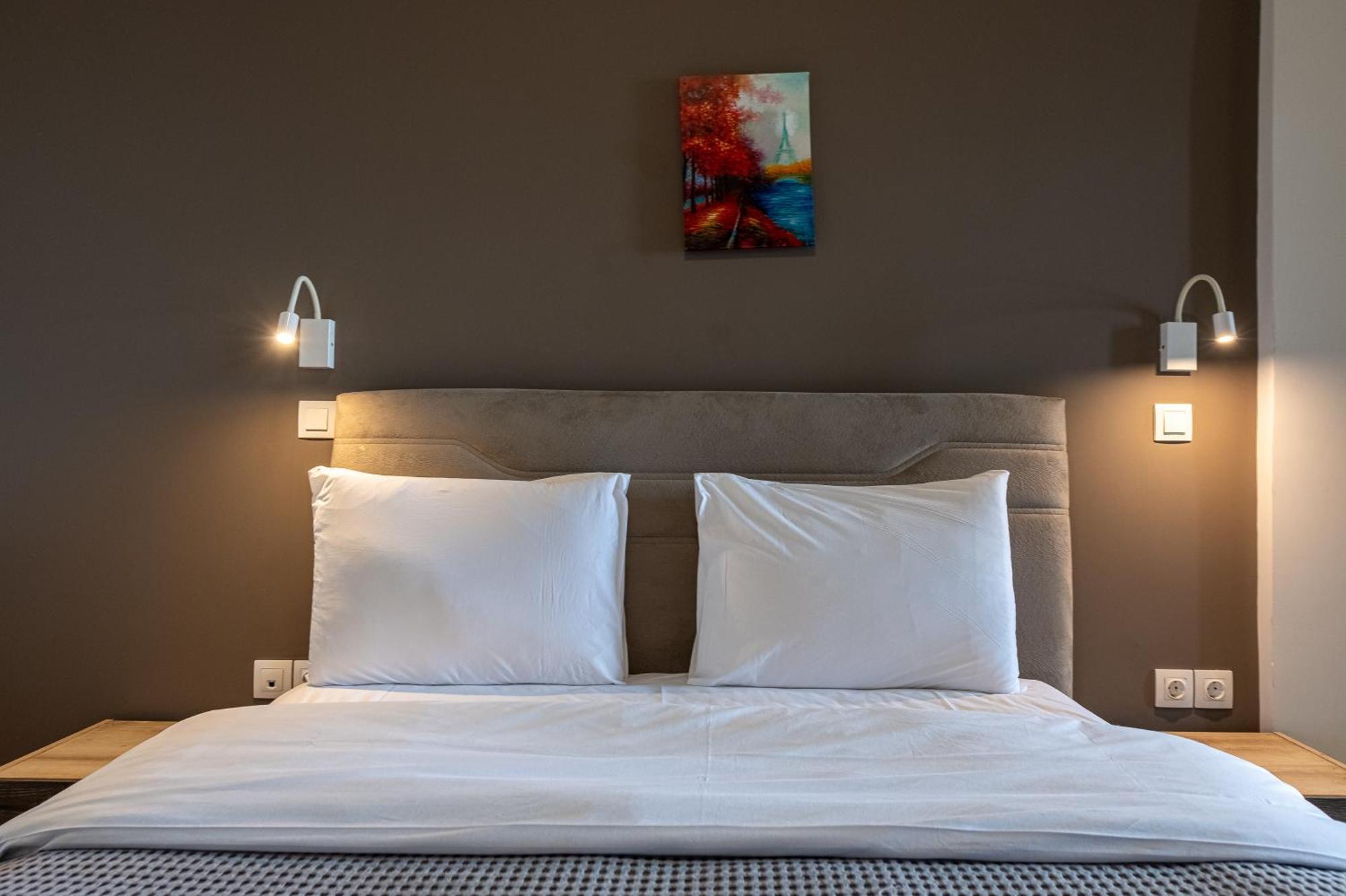 Athenian Infinity Apartments 外观 照片