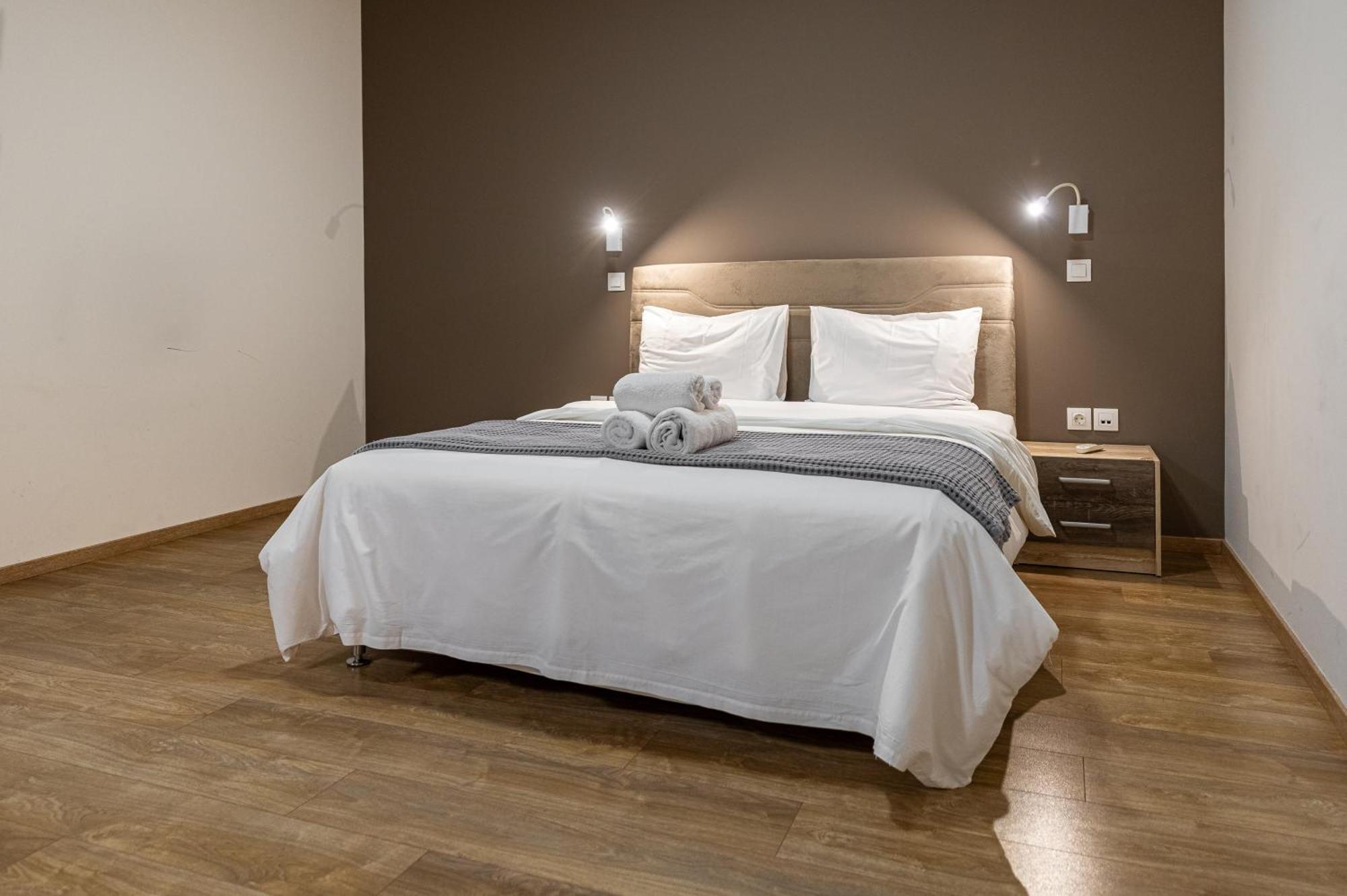 Athenian Infinity Apartments 外观 照片