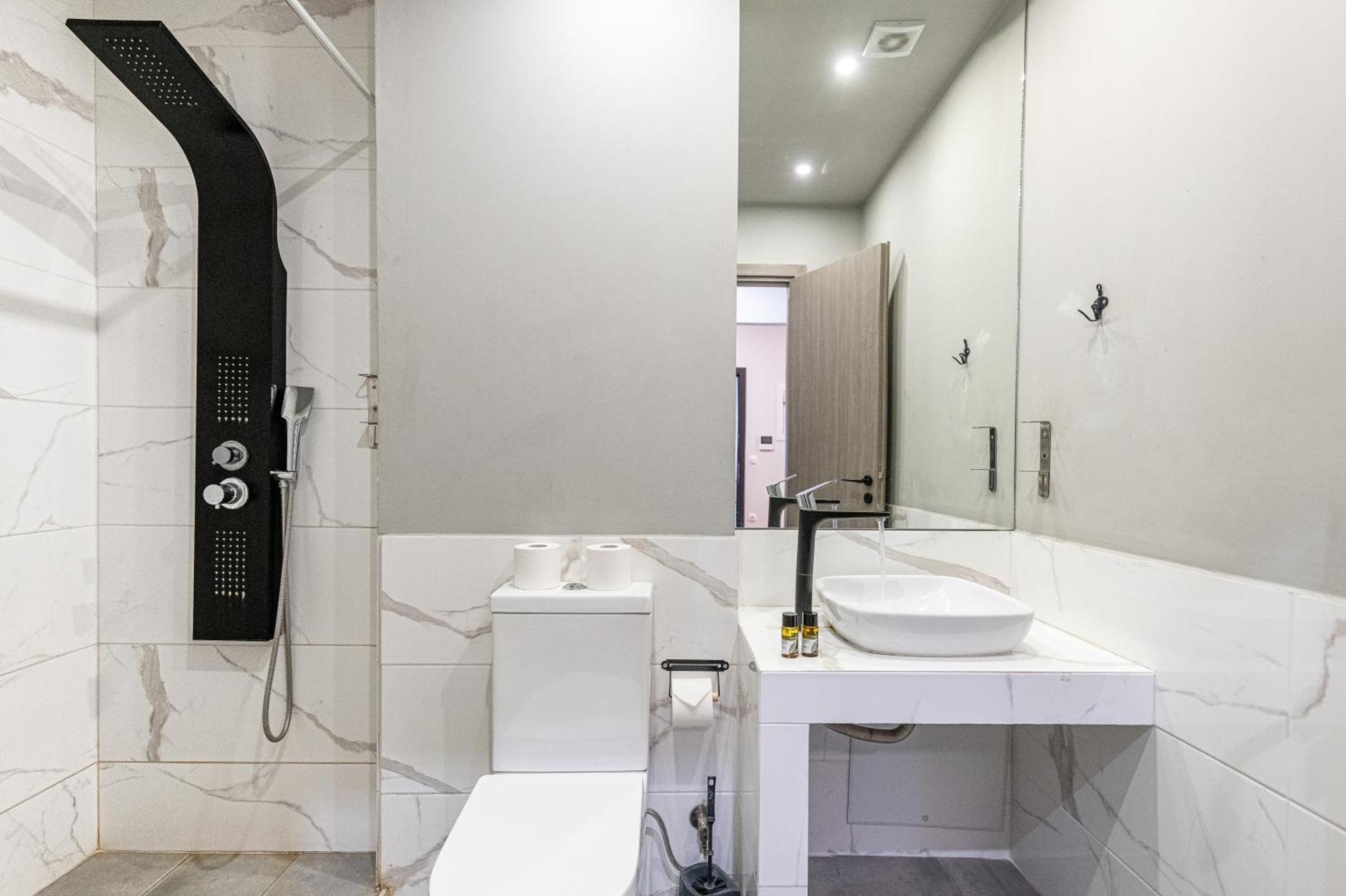Athenian Infinity Apartments 外观 照片