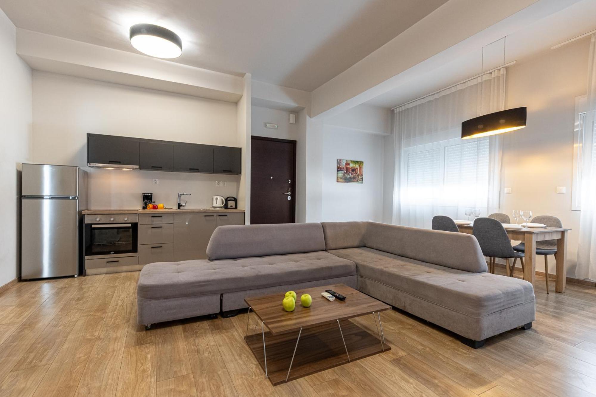 Athenian Infinity Apartments 外观 照片