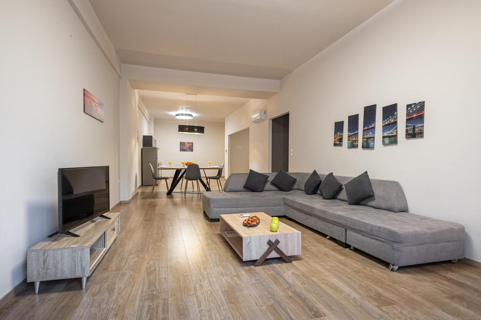 Athenian Infinity Apartments 外观 照片