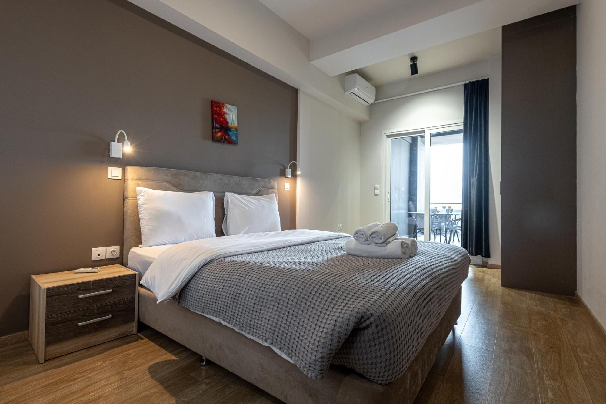 Athenian Infinity Apartments 外观 照片